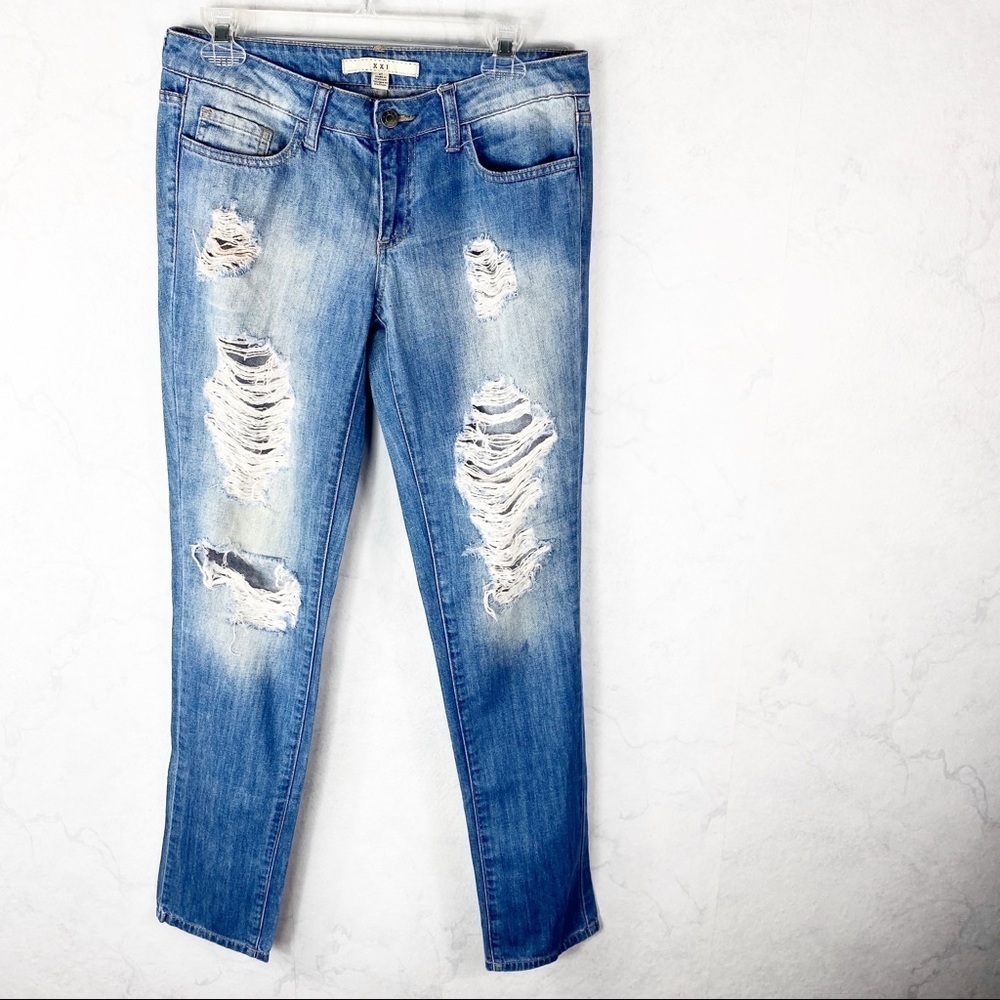 [F21] Distressed Skinny Jeans